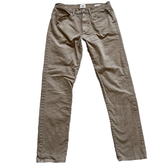 Flint and Tinder Pants Flint And Tinder Tapered Fit Khaki Pants